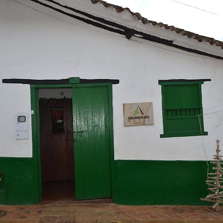 Casa Aparicio Lopez Hotel Barichara Exterior photo